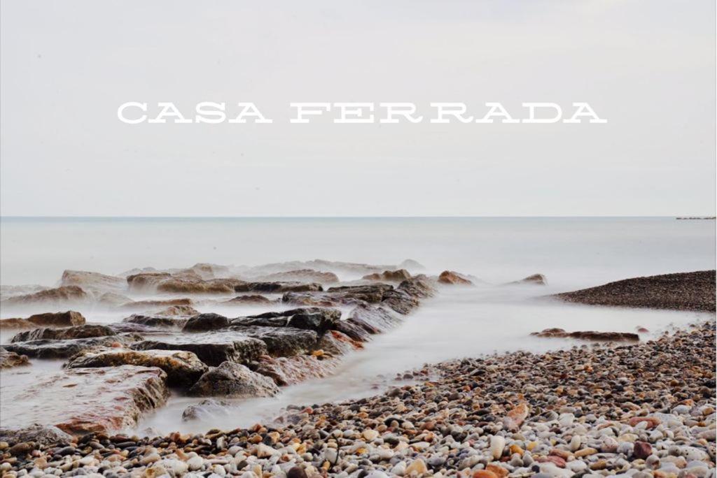 Вилла Casa Ferrada Бурриана Экстерьер фото