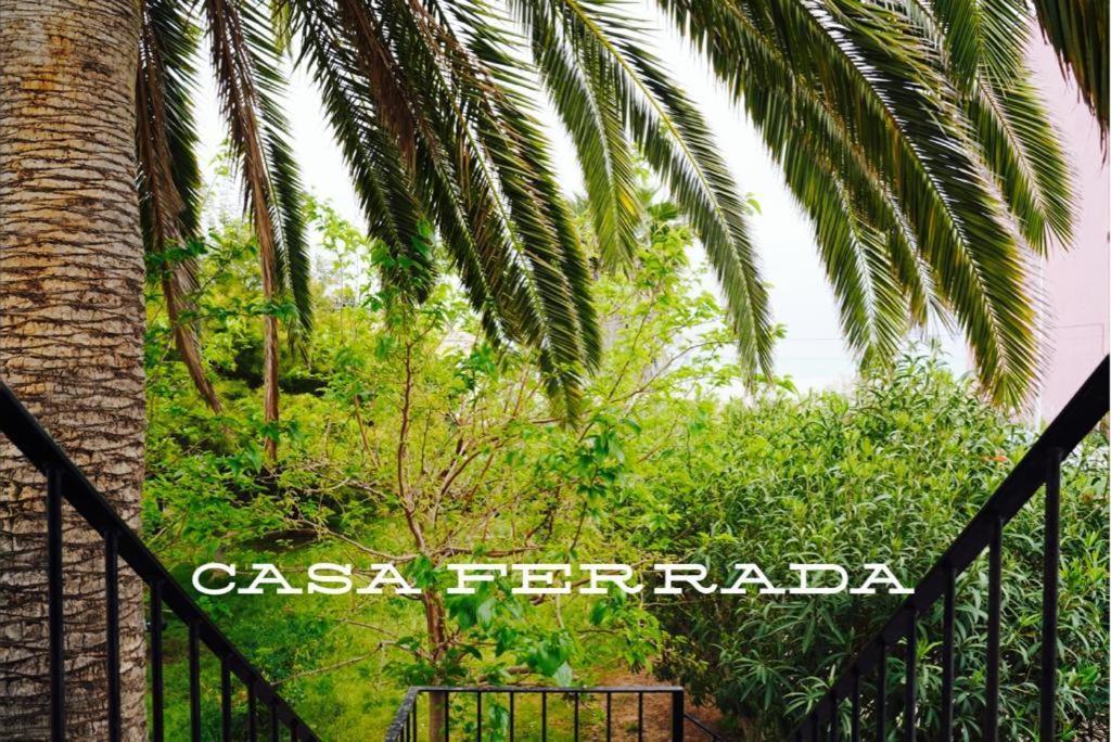 Вилла Casa Ferrada Бурриана Экстерьер фото